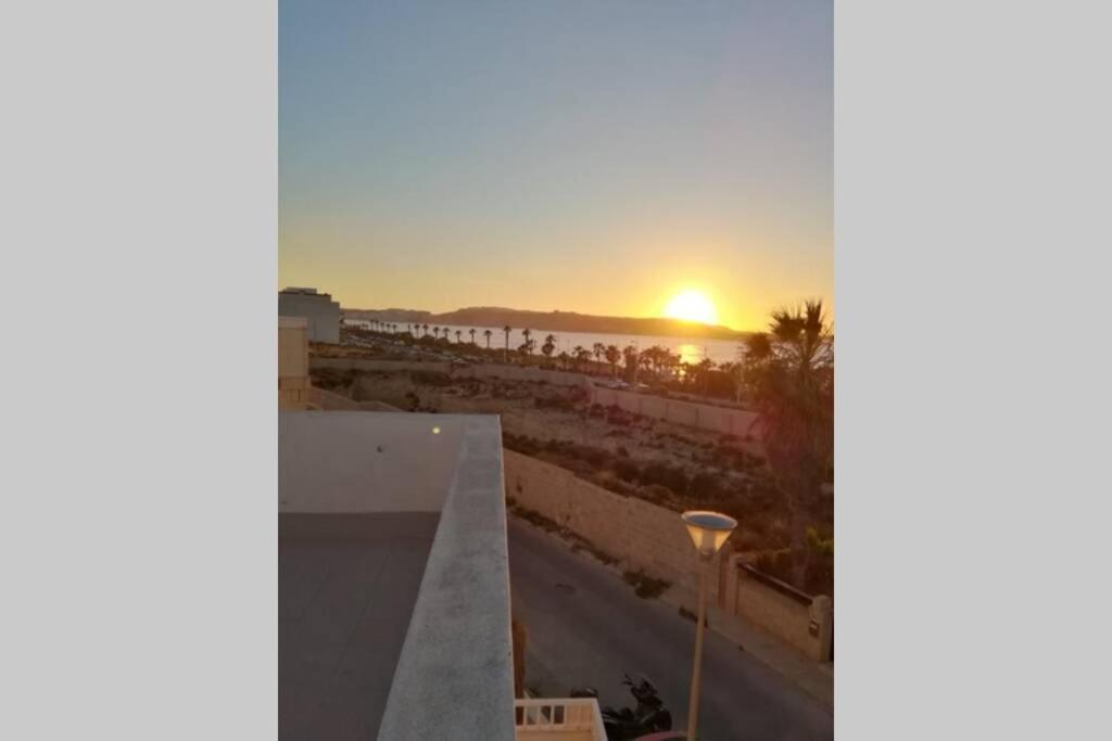 Sunshine Holiday Apartment 5 With Spectacular Seaviews St. Paul's Bay Buitenkant foto